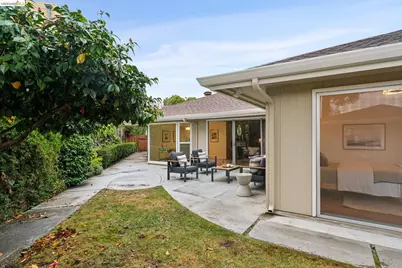 1120 Hubert Rd, Oakland, CA 94610 - Photo 37