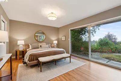 1120 Hubert Rd, Oakland, CA 94610 - Photo 21