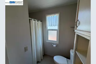 28998 Windemere Rd, Hayward, CA 94544 - Photo 21