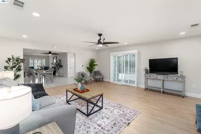 5680 Coral Ct, Fremont, CA 94538 - Photo 17
