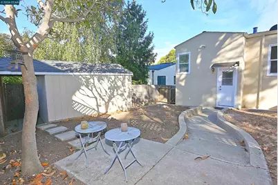 215 Pomona St, Crockett, CA 94525 - Photo 27