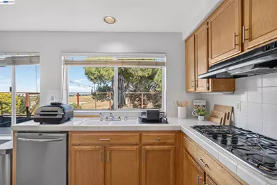 3944 Folsom Dr, Antioch, CA 94531 - Photo 17