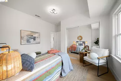 8821 Dowling St, Oakland, CA 94605 - Photo 15