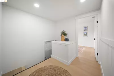 8821 Dowling St, Oakland, CA 94605 - Photo 21