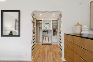 11260 Kerrigan Dr, Oakland, CA 94605 - Photo 53
