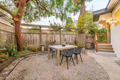 1401 Acton St, Berkeley, CA 94702 - Photo 31