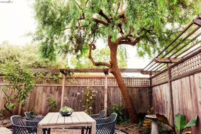 1401 Acton St, Berkeley, CA 94702 - Photo 33