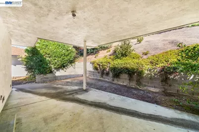 1356 Scenicview Dr, San Leandro, CA 94577 - Photo 27