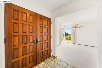 1356 Scenicview Dr, San Leandro, CA 94577 - Photo 3