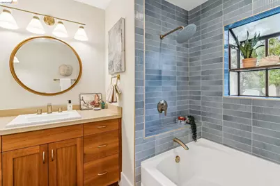 578 Walavista Ave, Oakland, CA 94610 - Photo 39