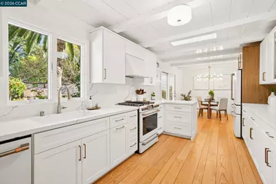 1154 Robles Ct, Lafayette, CA 94549 - Photo 9