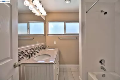 3136 Claudia Dr, Concord, CA 94519 - Photo 25