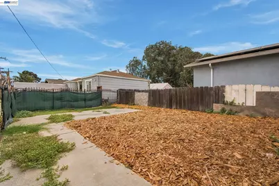 801 Maine Ave, Richmond, CA 94804 - Photo 25