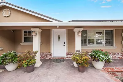 25859 Belhaven St, Hayward, CA 94545 - Photo 9