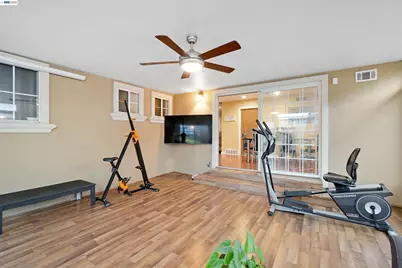 25859 Belhaven St, Hayward, CA 94545 - Photo 29
