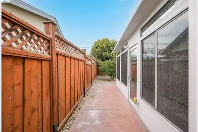 25859 Belhaven St, Hayward, CA 94545 - Photo 41