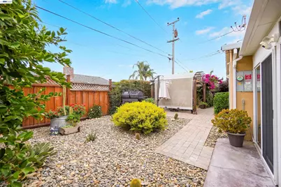 25859 Belhaven St, Hayward, CA 94545 - Photo 45