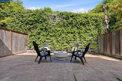 2 Heritage Oaks Rd, Pleasant Hill, CA 94523 - Photo 35