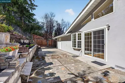 429 Roanoke Dr, Martinez, CA 94553 - Photo 27