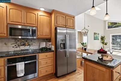 429 Roanoke Dr, Martinez, CA 94553 - Photo 17
