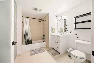311 Oak St. #703, Oakland, CA 94607 - Photo 5