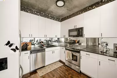 311 Oak St. #703, Oakland, CA 94607 - Photo 13