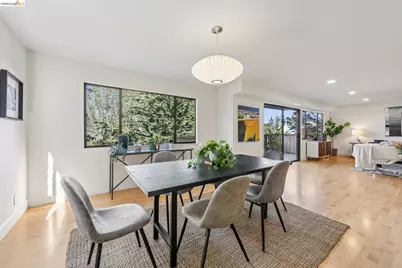 60 Malta Dr, San Francisco, CA 94131 - Photo 9