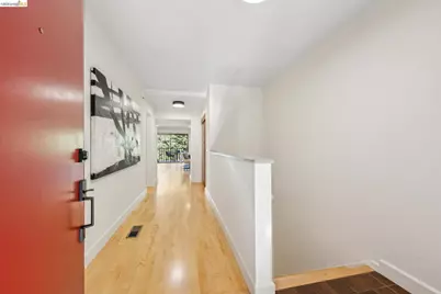 60 Malta Dr, San Francisco, CA 94131 - Photo 3