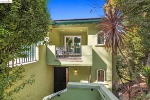 6375 Longcroft Dr, Oakland, CA 94611 - Photo 5