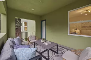 6375 Longcroft Dr, Oakland, CA 94611 - Photo 29