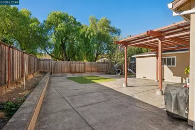 20 Clairmont Pl, Pittsburg, CA 94565 - Photo 43