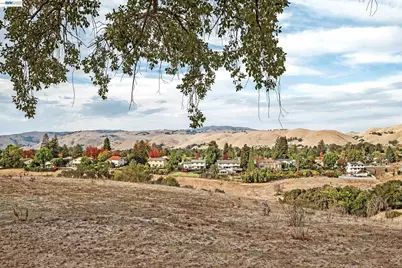 1663 Ocaso Camino, Fremont, CA 94539 - Photo 43