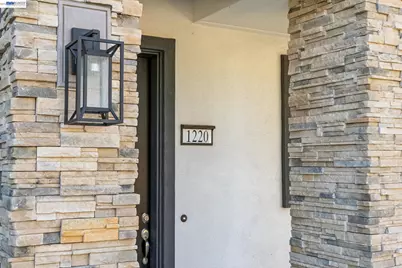 2503 Walters Pl, Concord, CA 94520 - Photo 5