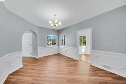 696 Central Ave, Pittsburg, CA 94565 - Photo 9