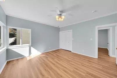 696 Central Ave, Pittsburg, CA 94565 - Photo 25