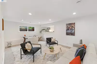 6661 Banning Dr, Oakland, CA 94611 - Photo 37