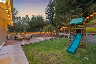6661 Banning Dr, Oakland, CA 94611 - Photo 43