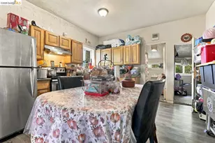 537 Chester, Oakland, CA 94607 - Photo 25