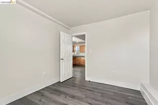 537 Chester, Oakland, CA 94607 - Photo 61