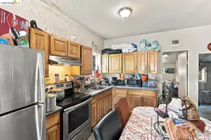 537 Chester, Oakland, CA 94607 - Photo 23