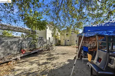 537 Chester, Oakland, CA 94607 - Photo 75