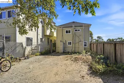 537 Chester, Oakland, CA 94607 - Photo 77