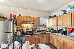537 Chester, Oakland, CA 94607 - Photo 21