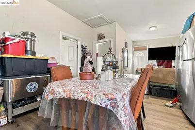 537 Chester, Oakland, CA 94607 - Photo 29