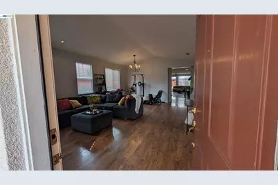 9345 Jacks Pl, Patterson, CA 95363 - Photo 7