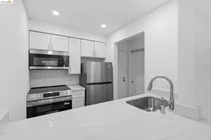 77 Fairmount Ave, Oakland, CA 94611 - Photo 3