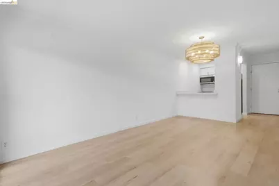 77 Fairmount Ave #112, Oakland, CA 94611 - Photo 7