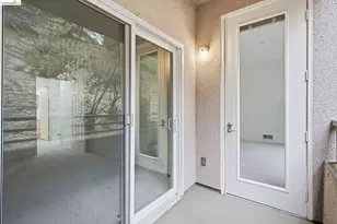 180 Caldecott, Oakland, CA 94618 - Photo 13