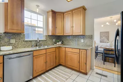 3007 Kingsland Ave, Oakland, CA 94619 - Photo 17