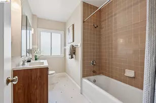 733 Grosvenor Pl, Oakland, CA 94610 - Photo 25